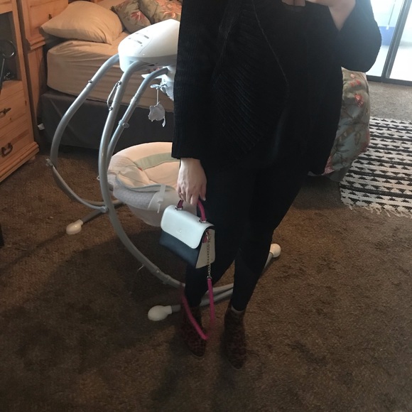 Kate Spade mini crossbody - Picture 3 of 8